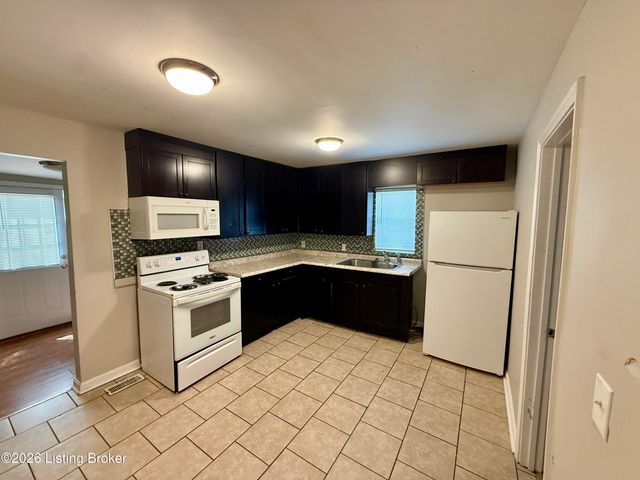 4144 Greenwood Ave, Louisville, KY 40211