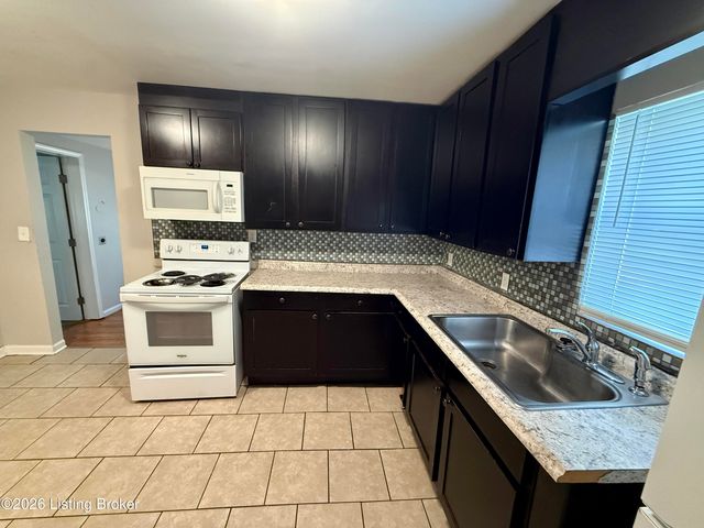 4144 Greenwood Ave, Louisville, KY 40211