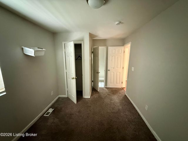 4144 Greenwood Ave, Louisville, KY 40211