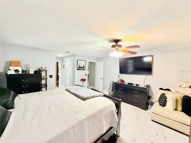 1880 OAK FOREST DRIVE E, Clearwater, FL 33759