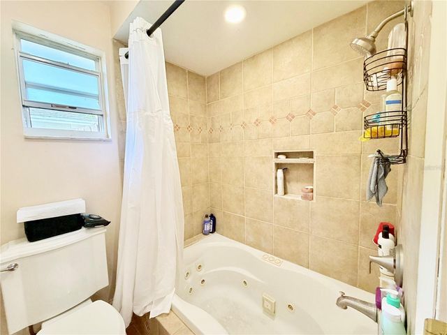 1880 OAK FOREST DRIVE E, Clearwater, FL 33759