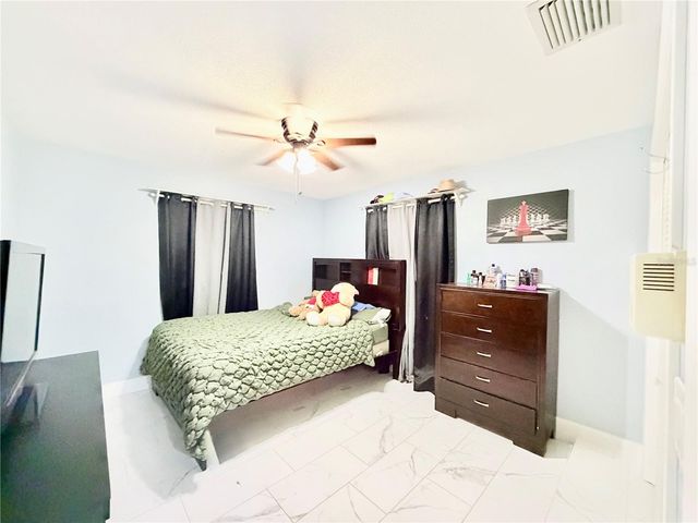 1880 OAK FOREST DRIVE E, Clearwater, FL 33759