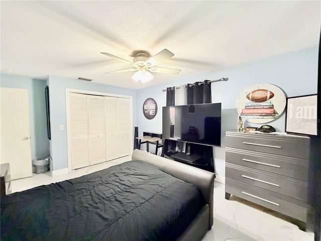 1880 OAK FOREST DRIVE E, Clearwater, FL 33759