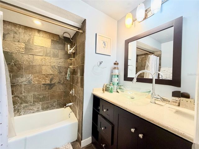 1880 OAK FOREST DRIVE E, Clearwater, FL 33759