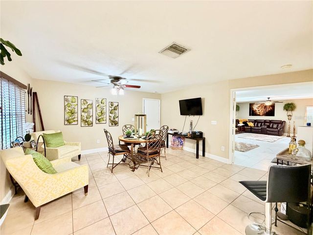 1880 OAK FOREST DRIVE E, Clearwater, FL 33759