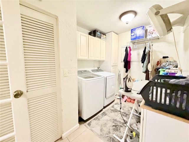 1880 OAK FOREST DRIVE E, Clearwater, FL 33759