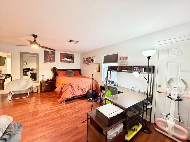 1880 OAK FOREST DRIVE E, Clearwater, FL 33759