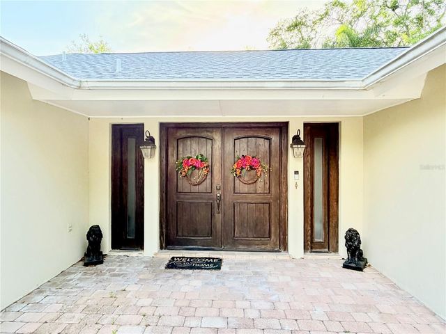 1880 OAK FOREST DRIVE E, Clearwater, FL 33759