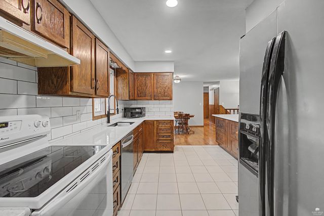 2817 Arbor Drive, Manhattan, KS 66503