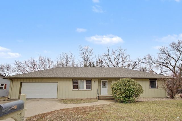 2817 Arbor Drive, Manhattan, KS 66503