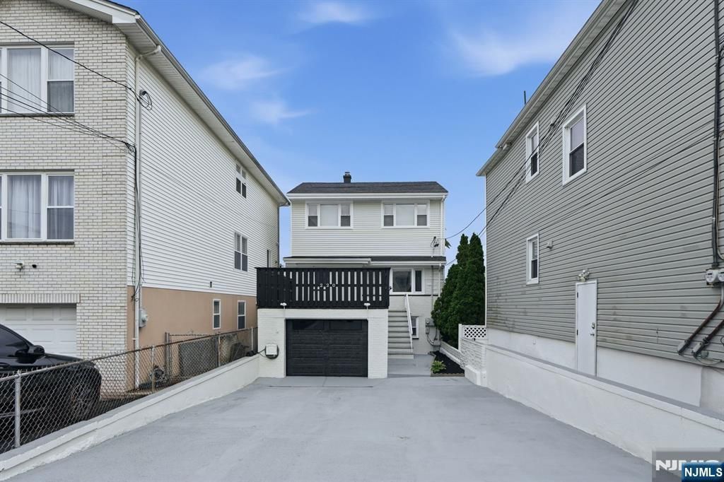 220 5th Street, Fairview, NJ 07022