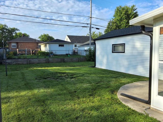 708 Columbia AVENUE, South Milwaukee, WI 53172
