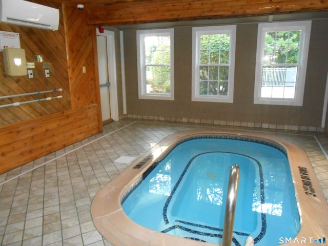 42 Carriage Crossing Lane 42, Middletown, CT 06457