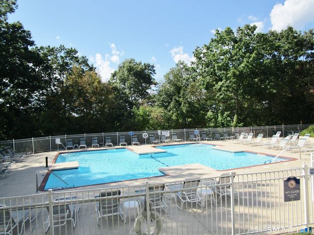 42 Carriage Crossing Lane 42, Middletown, CT 06457