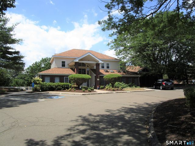 42 Carriage Crossing Lane 42, Middletown, CT 06457
