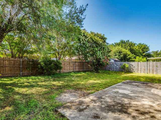 741 Brandi CIR, Kyle, TX 78640