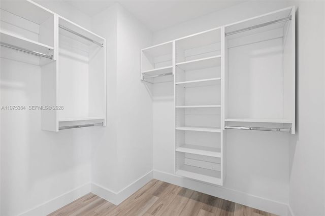 101 Diplomat Pkwy 1211, Hallandale Beach, FL 33009