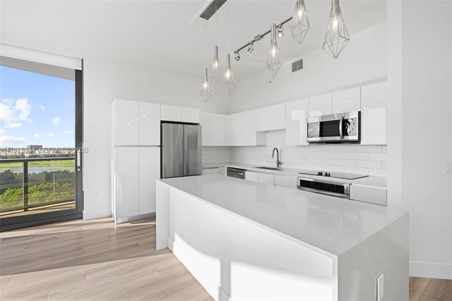 101 Diplomat Pkwy 1211, Hallandale Beach, FL 33009