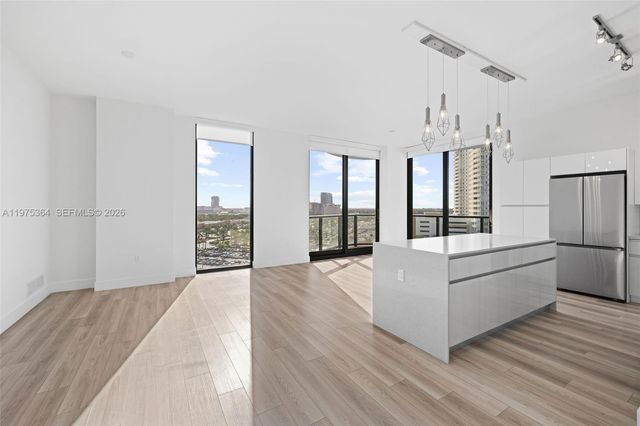 101 Diplomat Pkwy 1211, Hallandale Beach, FL 33009