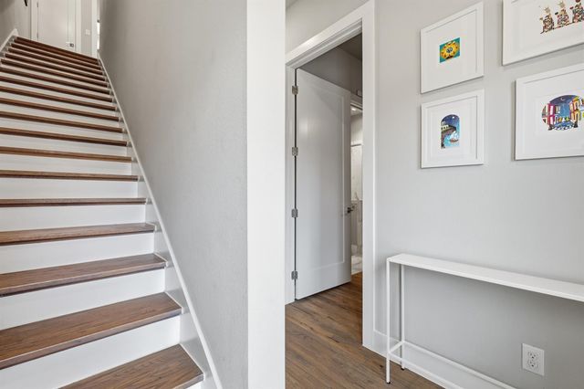 2519 Vintage Place Circle, Farmers Branch, TX 75234