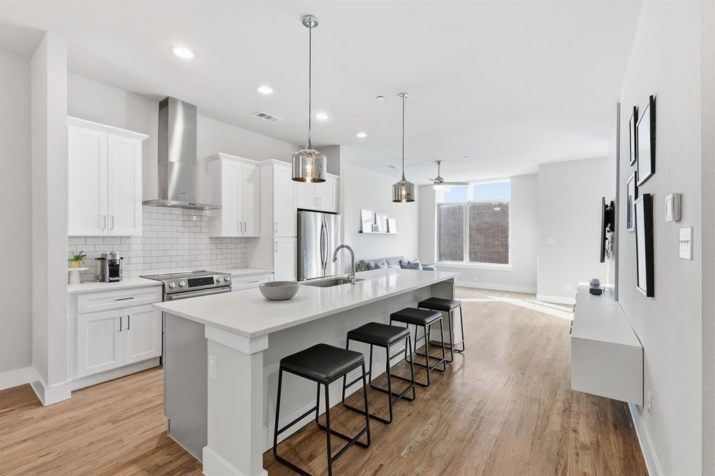 2519 Vintage Place Circle, Farmers Branch, TX 75234