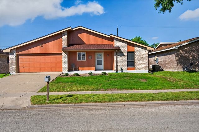 10825 Eastwood Dr, Corpus Christi, TX 78410