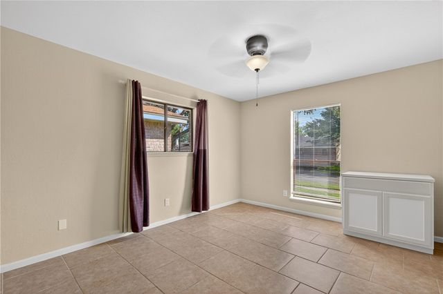 10825 Eastwood Dr, Corpus Christi, TX 78410