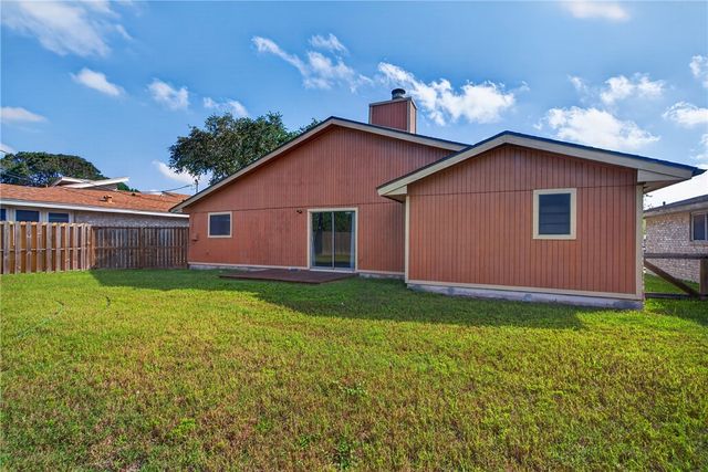 10825 Eastwood Dr, Corpus Christi, TX 78410