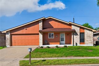 10825 Eastwood Dr, Corpus Christi, TX 78410