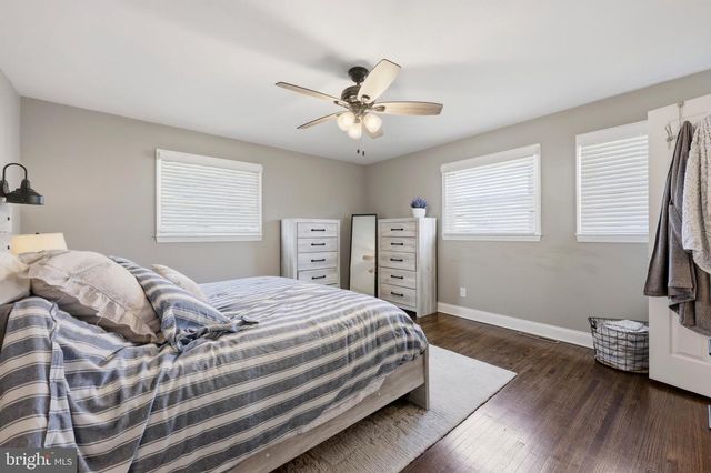 121 WEATHER VANE DR, Cherry Hill, NJ 08002