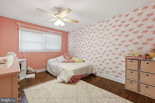 121 WEATHER VANE DR, Cherry Hill, NJ 08002