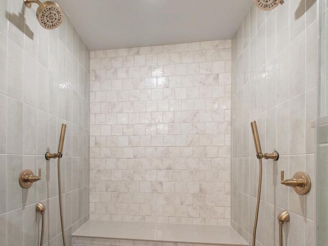 2562 REBECCA ANN DRIVE, New Franken, WI 54229