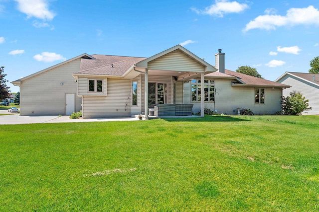 2562 REBECCA ANN DRIVE, New Franken, WI 54229
