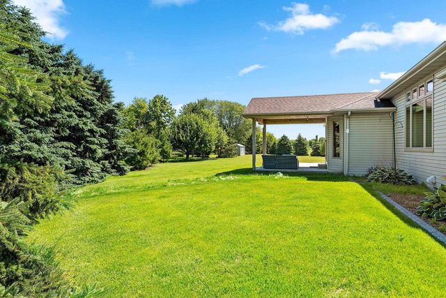 2562 REBECCA ANN DRIVE, New Franken, WI 54229