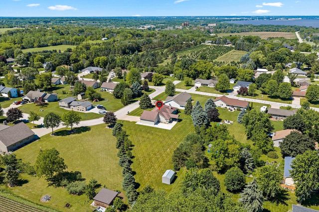 2562 REBECCA ANN DRIVE, New Franken, WI 54229