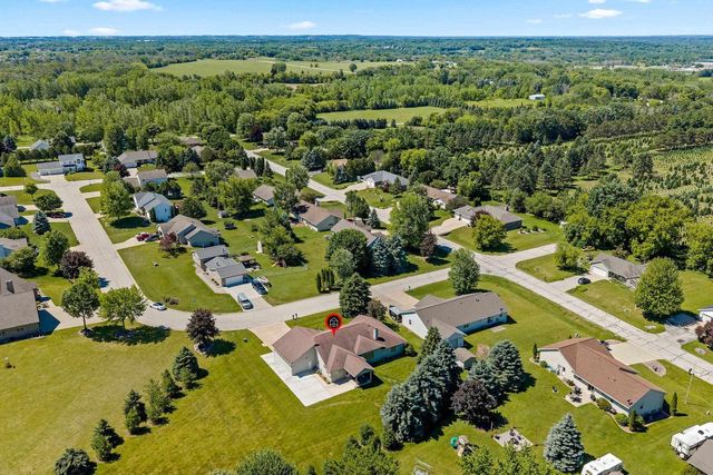 2562 REBECCA ANN DRIVE, New Franken, WI 54229