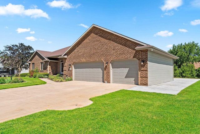 2562 REBECCA ANN DRIVE, New Franken, WI 54229