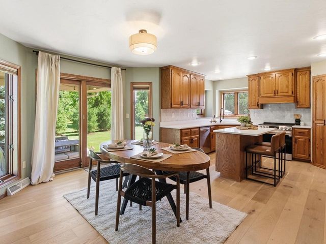 2562 REBECCA ANN DRIVE, New Franken, WI 54229