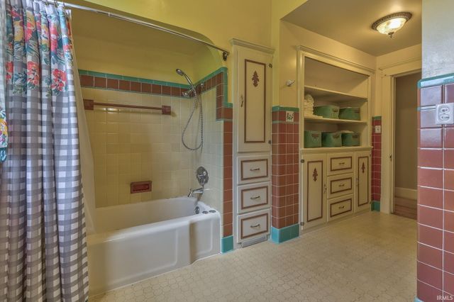 5206 Lincoln Avenue, Evansville, IN 47715