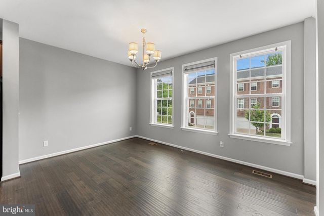 1105 NOLAN ST, Fredericksburg, VA 22401