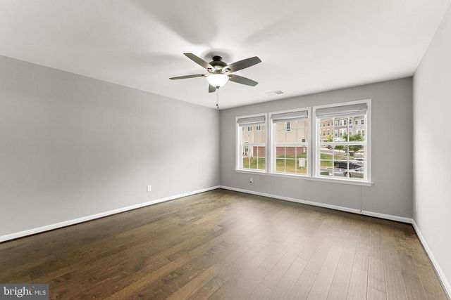 1105 NOLAN ST, Fredericksburg, VA 22401