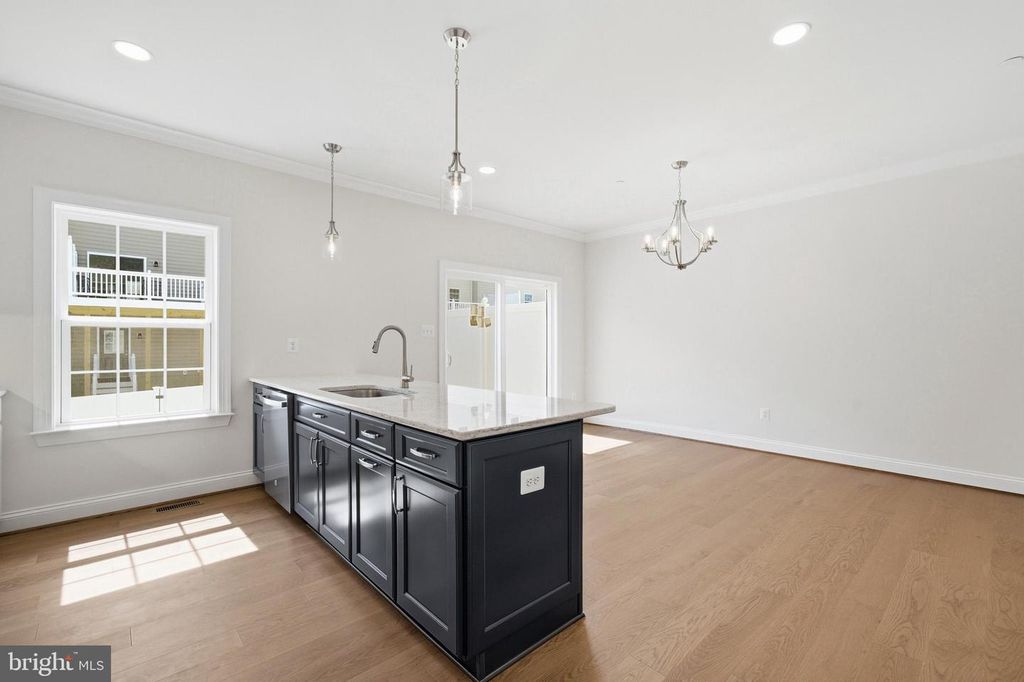 Image 15 of property listing at 104 POTOMAC CT, Prince Frederick, MD 20678