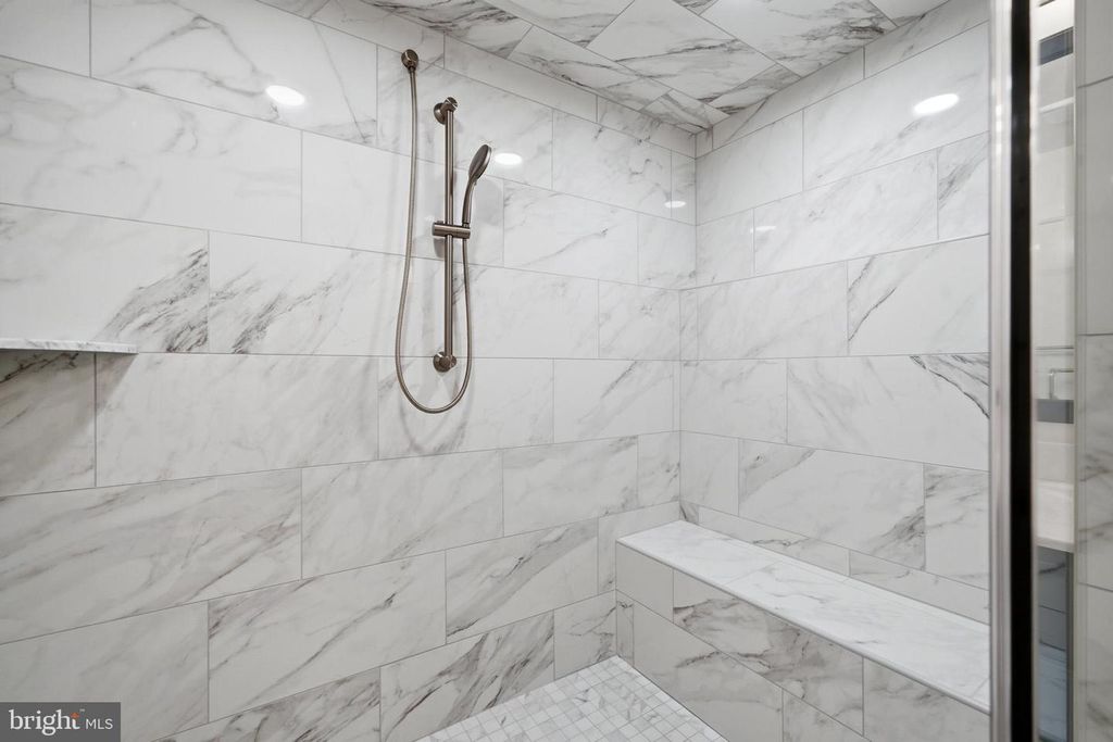 Image 23 of property listing at 104 POTOMAC CT, Prince Frederick, MD 20678