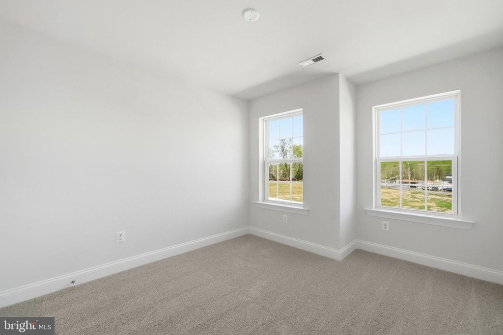 Image 26 of property listing at 104 POTOMAC CT, Prince Frederick, MD 20678