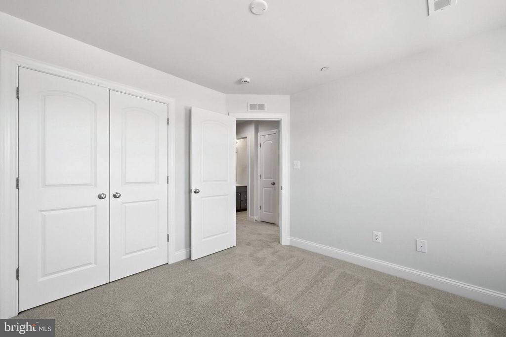 Image 30 of property listing at 104 POTOMAC CT, Prince Frederick, MD 20678