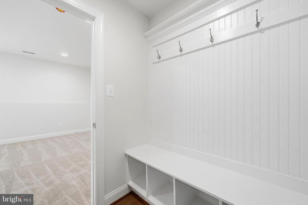 Image 34 of property listing at 104 POTOMAC CT, Prince Frederick, MD 20678