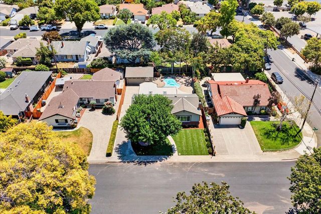 2130 Roenoke Way, San Jose, CA 95128