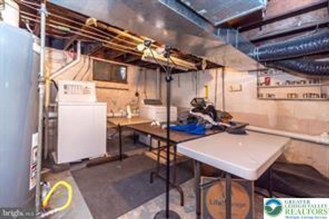 520 Thomas Street, Coopersburg Boro, PA 18036
