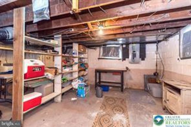 520 Thomas Street, Coopersburg Boro, PA 18036