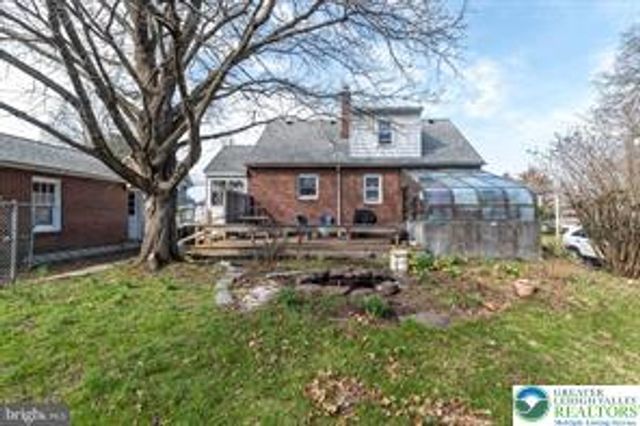 520 Thomas Street, Coopersburg Boro, PA 18036
